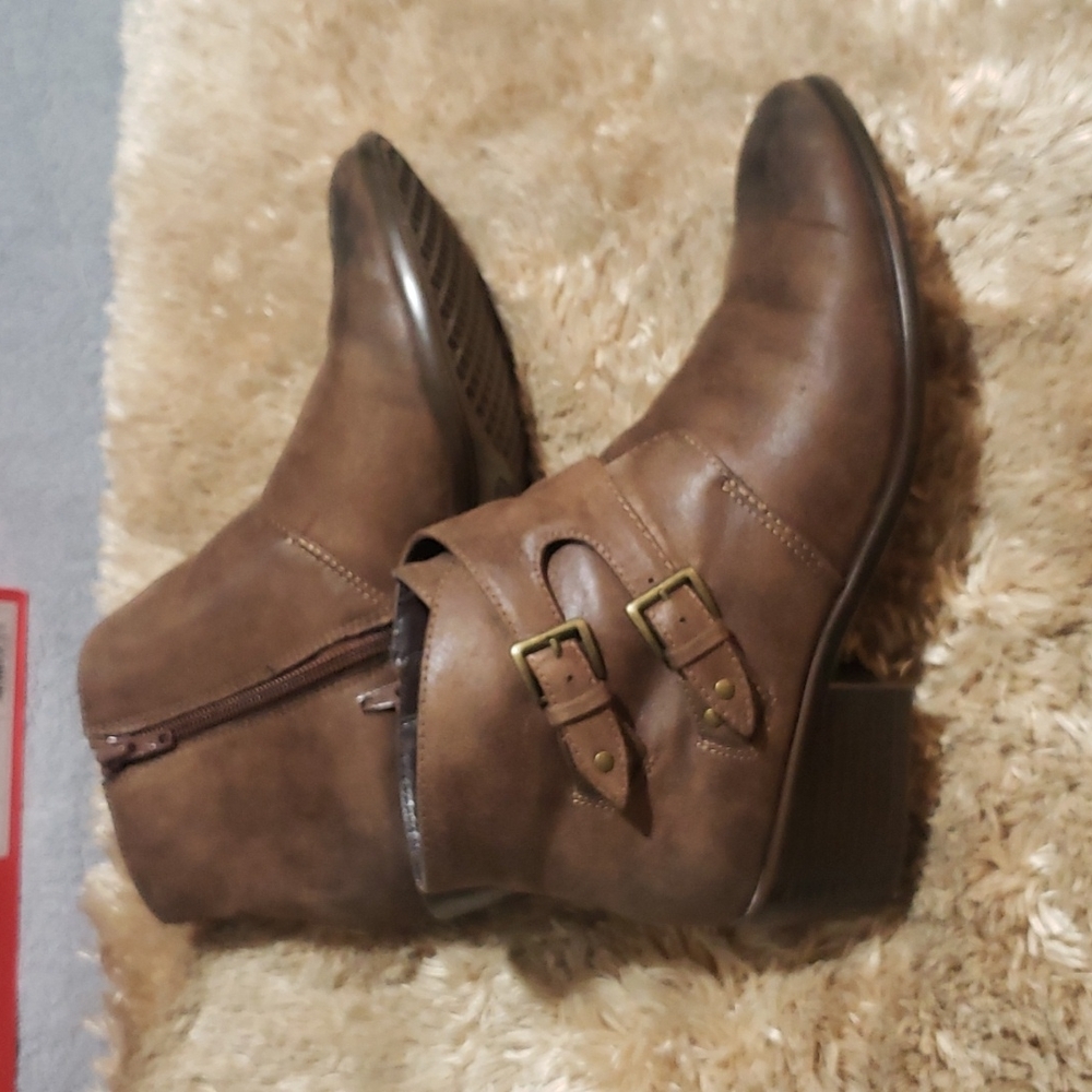 Aerosoles booties sz. 9